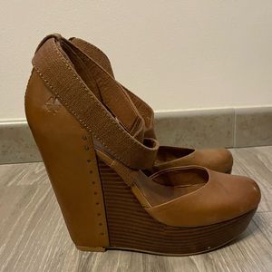 Cognac color Lucky Brand Wedges